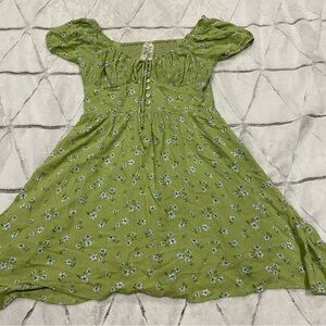 Sadie & Sage Womens California Girl Mini Dress Light Green Flowers Soft